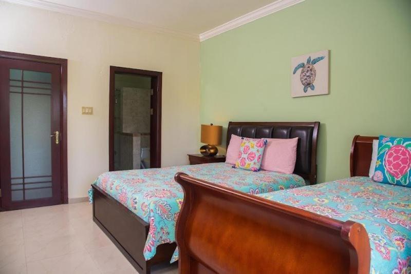 Appartement Maribella@Crystal Cove Ocho Rios à Stanmore Grove Extérieur photo